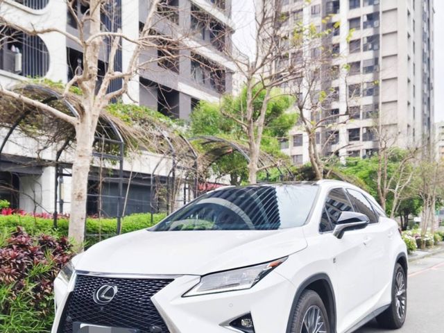Lexus  RX  第1張相片