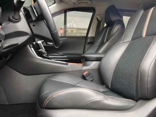 Toyota  RAV4  第8張相片