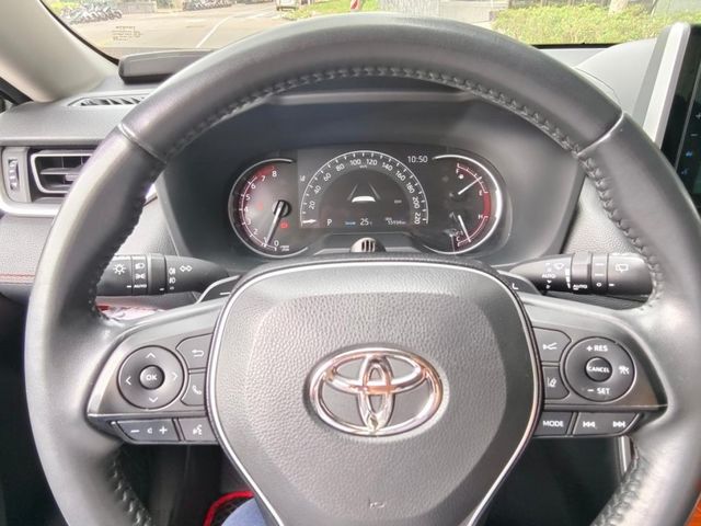 Toyota  RAV4  第11張相片