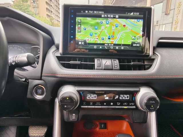 Toyota  RAV4  第12張相片