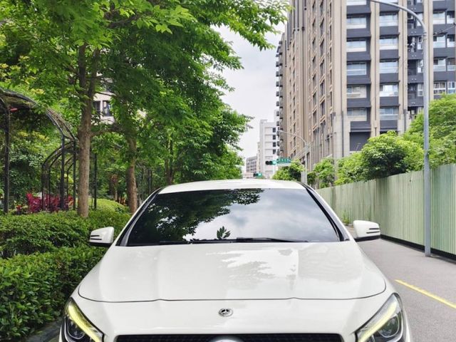 Mercedes-Benz/賓士   GLA-CLASS  GLA200  第3張相片