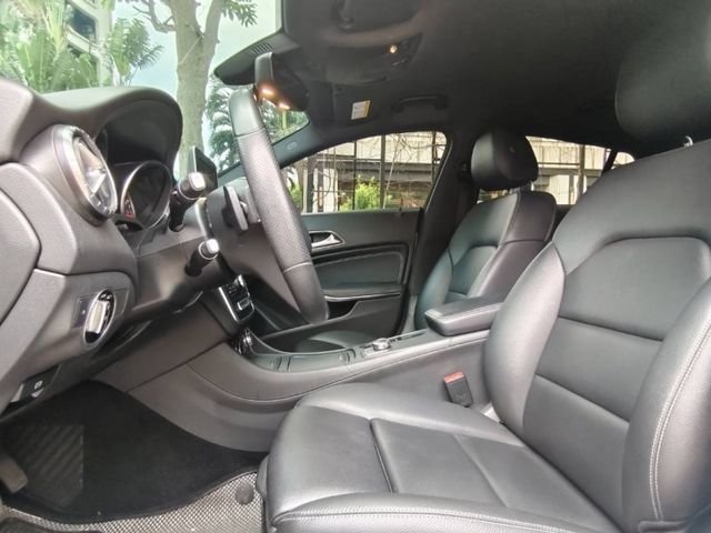 Mercedes-Benz/賓士   GLA-CLASS  GLA200  第10張相片