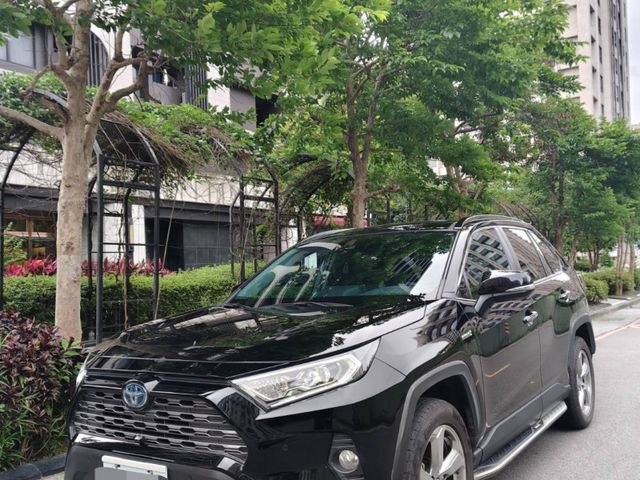 Toyota  RAV4  第1張相片