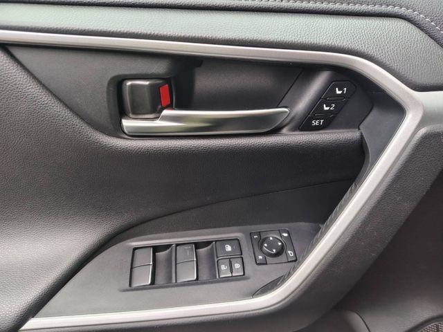 Toyota  RAV4  第11張相片