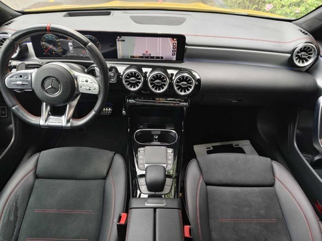 Mercedes-Benz/賓士   GLA-CLASS  GLA45 AMG  第11張相片