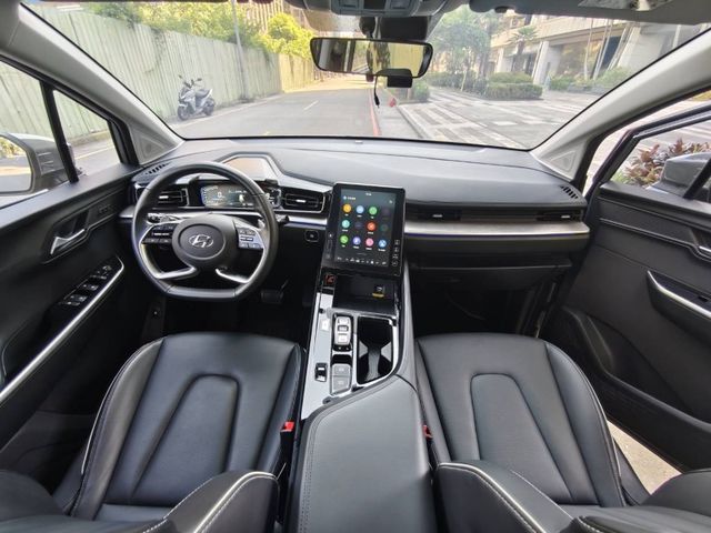 Hyundai  Custin ???? 豪華7人座旗艦休旅｜家庭出遊、商務接送首選 ???? ???? 2024 Hyundai Custin GLT-B V  第12張相片
