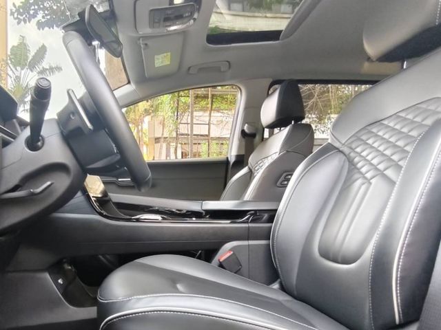 Hyundai  Custin ???? 豪華7人座旗艦休旅｜家庭出遊、商務接送首選 ???? ???? 2024 Hyundai Custin GLT-B V  第16張相片