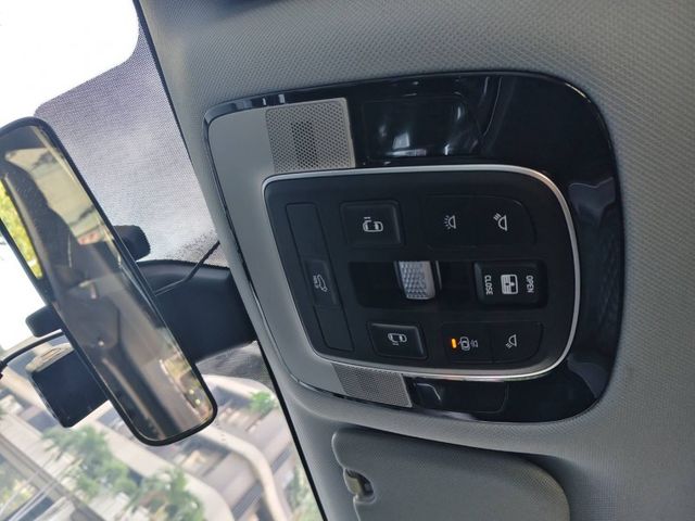 Hyundai  Custin ???? 豪華7人座旗艦休旅｜家庭出遊、商務接送首選 ???? ???? 2024 Hyundai Custin GLT-B V  第24張相片