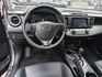 Toyota  RAV4 ???? 耐開又保值！熱門休旅首選！ ✨ 2017 Toyota RAV4 2.0   第7張縮圖