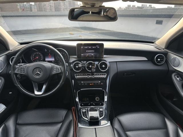 Mercedes-Benz/賓士   C-CLASS  C300  第11張相片