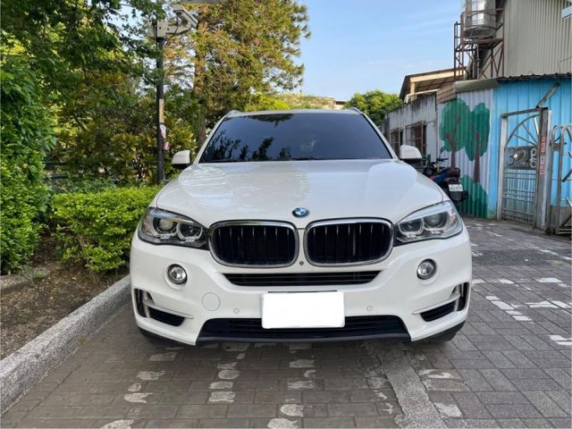 BMW/ 寶馬  X5 SERIES  X5 xDrive25d  第2張相片
