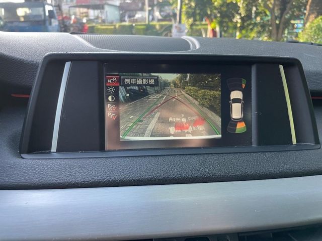 BMW/ 寶馬  X5 SERIES  X5 xDrive25d  第12張相片