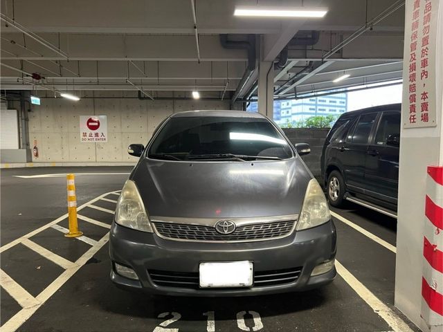 Toyota  Wish  第3張相片