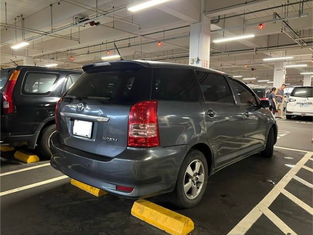 Toyota  Wish  第4張相片