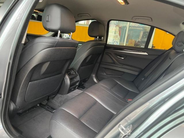BMW/ 寶馬  5 SERIES  520d  第3張相片