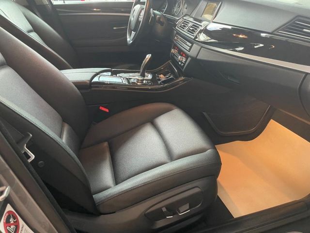 BMW/ 寶馬  5 SERIES  520d  第14張相片