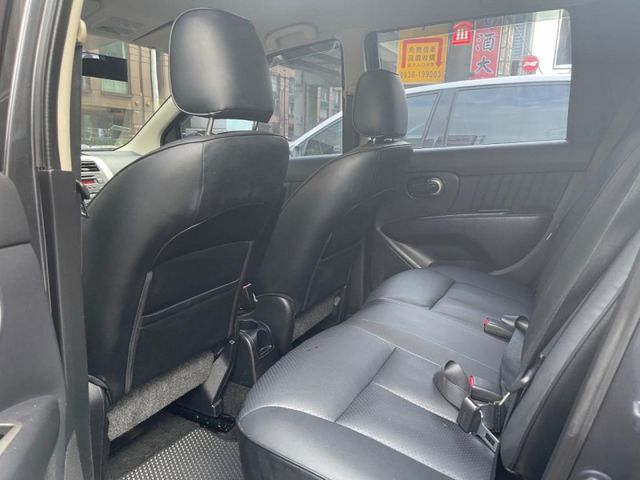 Nissan  Livina 魔術大空間經濟實用  第12張相片