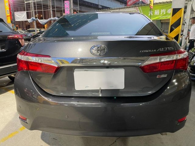 Toyota  Altis Altis s版很  第14張相片