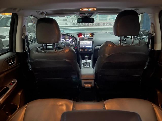 Subaru  Levorg 頂級款旅行式大空間很漂亮Levo  第10張相片
