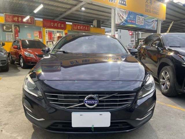 Volvo  S60 歐洲坦克最安全房車S60有跟車，盲點  第2張相片