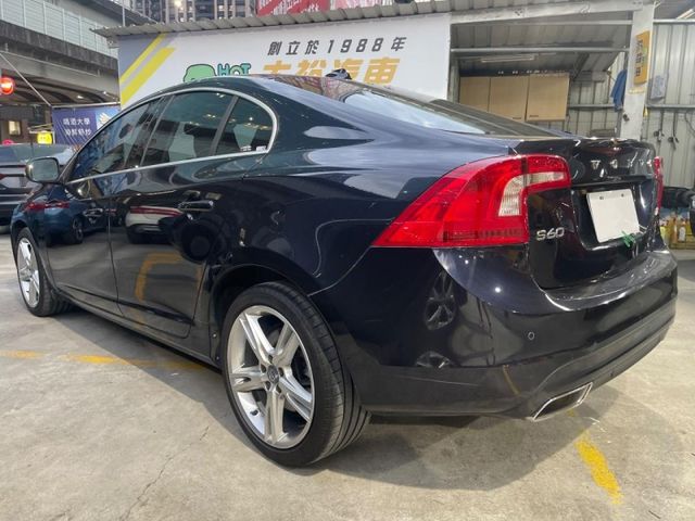 Volvo  S60 歐洲坦克最安全房車S60有跟車，盲點  第16張相片