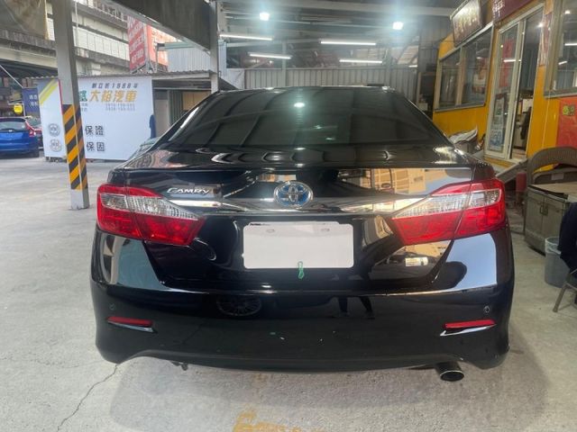 Toyota  Camry 2012年Camry油電大電池已換新，有天窗，有雙電動椅,ik  第13張相片
