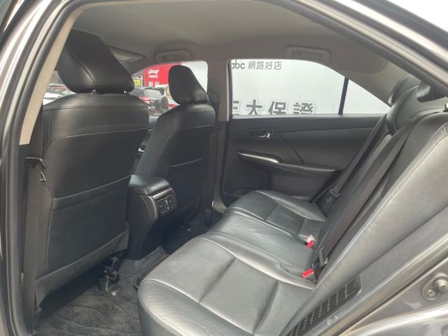 Toyota  Camry  第6張相片
