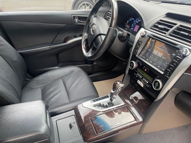 Toyota  Camry  第9張相片