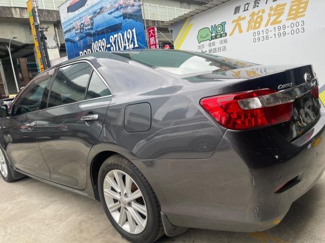 Toyota  Camry  第13張相片