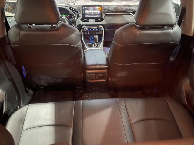Toyota  RAV4 2019年小改新款RAV4旗  第17張相片
