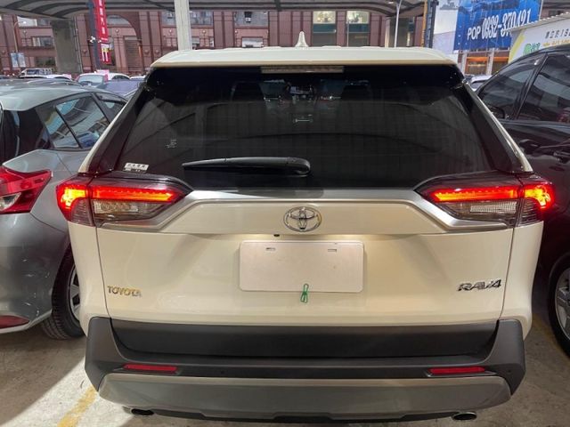 Toyota  RAV4 2019年小改新款RAV4旗  第20張相片