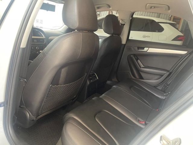 Audi  A4  第12張相片