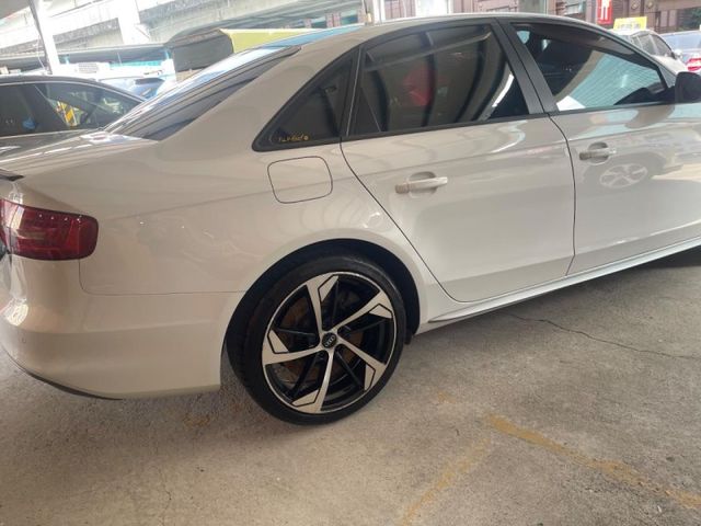 Audi  A4  第20張相片