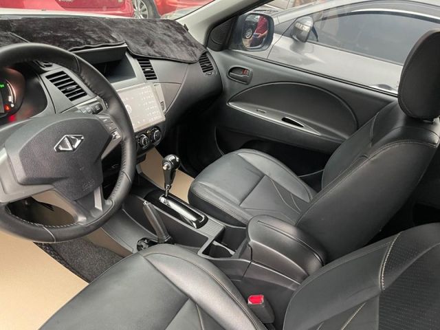 Mitsubishi  Super Zinger  第6張相片