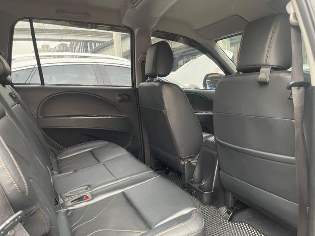Mitsubishi  Super Zinger  第11張相片
