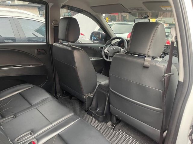 Mitsubishi  Super Zinger  第13張相片