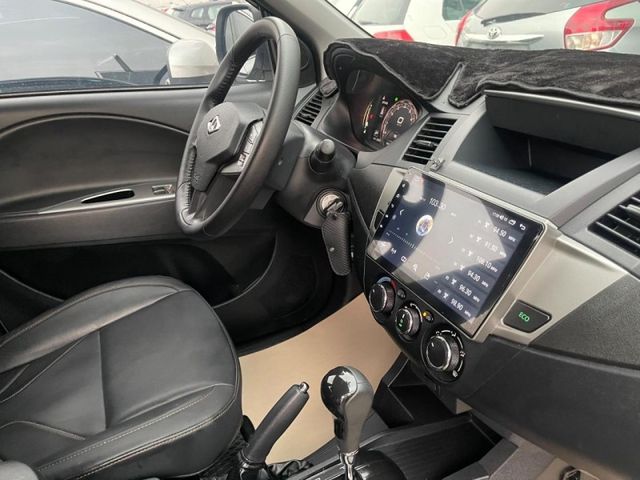 Mitsubishi  Super Zinger  第17張相片