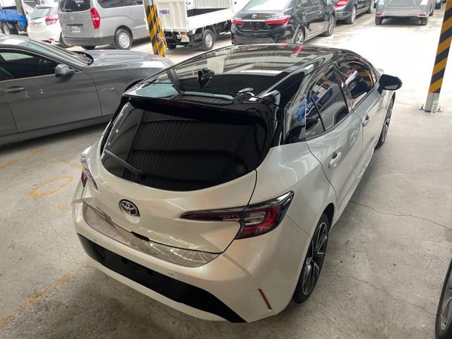 Toyota  Auris 2021型Corolla sport旗艦版黑屋頂賽車椅跑  第15張相片