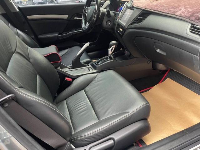 Honda  Civic  第5張相片