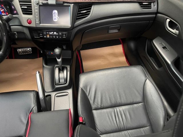 Honda  Civic  第11張相片