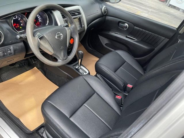 Nissan  Livina  第10張相片