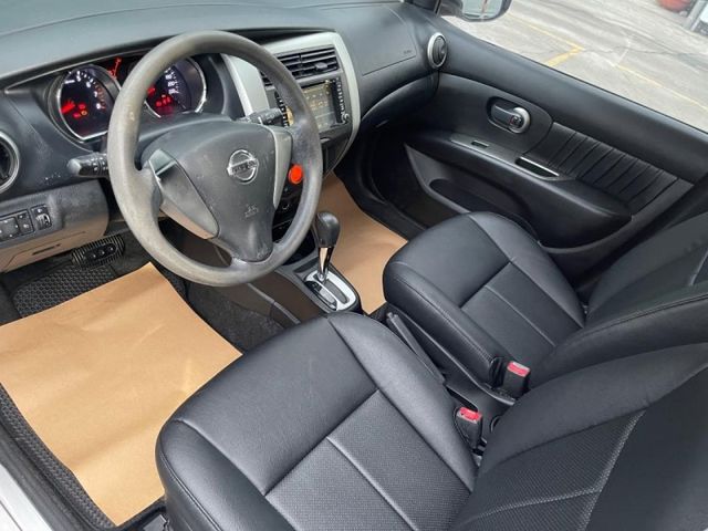 Nissan  Livina  第11張相片