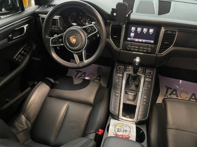 PORSCHE  Macan  第6張相片