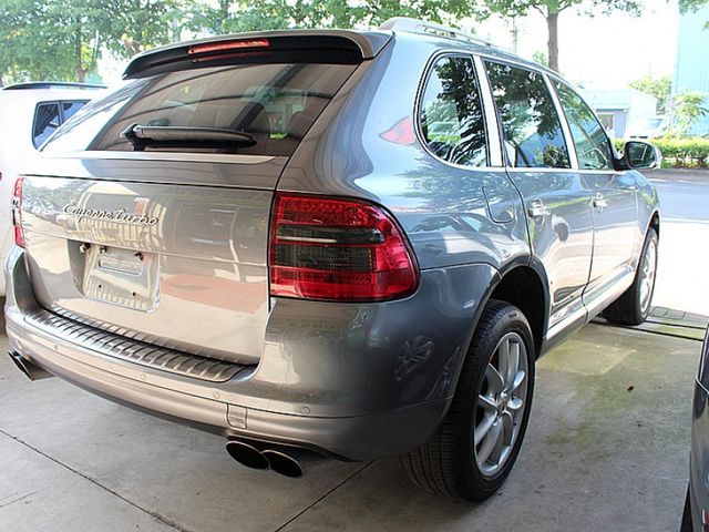 Porsche保時捷 Cayenne   第5張相片