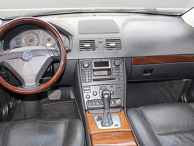 Volvo XC90  第8張相片