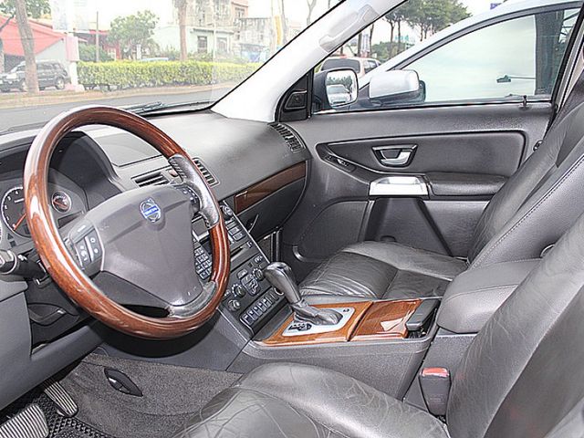 Volvo XC90  第10張相片