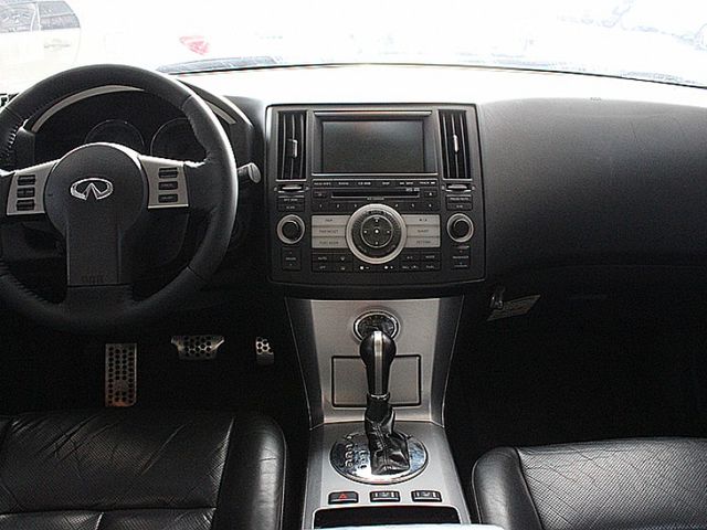 Infiniti FX35  第8張相片