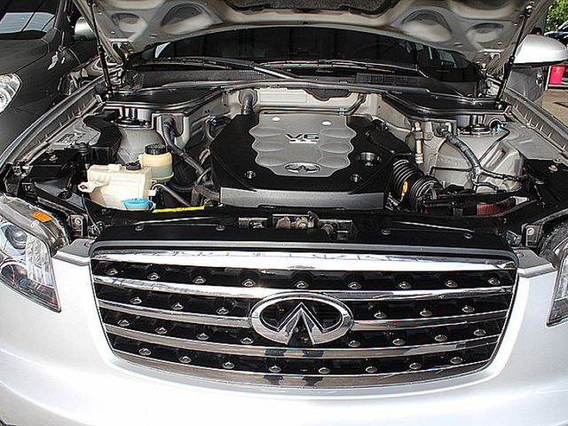 Infiniti FX35  第9張相片