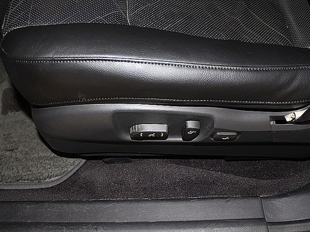 Infiniti FX35  第12張相片