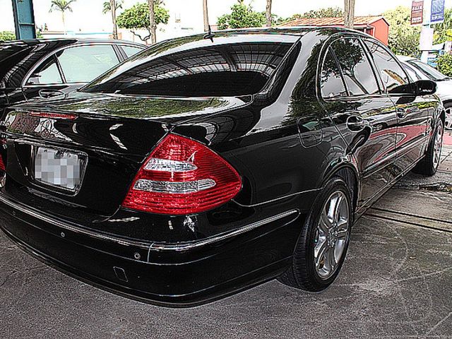 Mercedes-Benz/賓士 E-CLASS  第5張相片